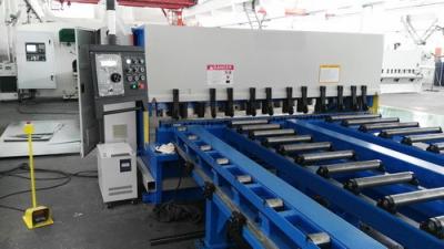 China Máquina de cortar de corte de CNC hidráulico continuo automático completo para el corte en venta