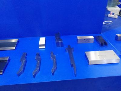 China útiles multi del freno de la prensa del CNC de la abertura V de la sección de 315m m, herramientas de doblez del metal en venta