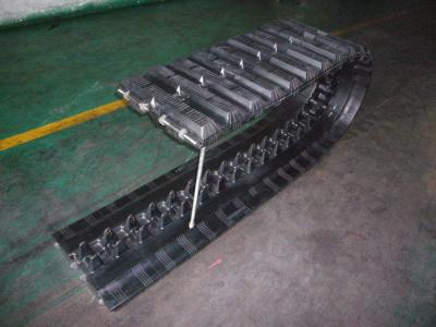 China Heavy Equipment Segmented Rubber Tracks 450x110 wtih Flexible Length for Military Vehicle for sale