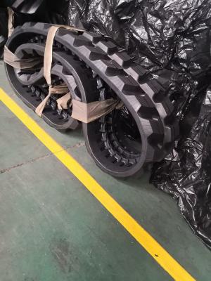 China Heavy Duty Kobelco Rubber Tracks , Replacement Heavy Equipment Undercarriage Parts for sale