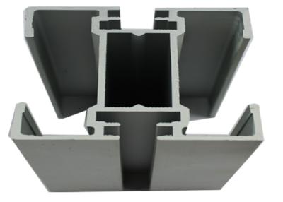 China Los perfiles de aluminio estándar de la protuberancia, sacaron las piezas de aluminio del radiador en venta