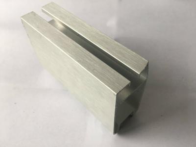 China Silver Oxide Anodized Aluminum Profiles Length Customized Wear Resistant for sale