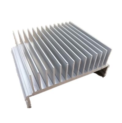 China 10.0mm 6061 perfis de alumínio da extrusão do dissipador de calor para a máquina à venda
