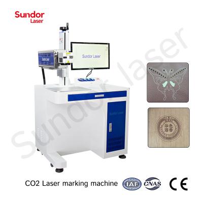 中国 30w 60w Co2 Laser Cnc Machine Portable Desktop Engraving Wood Plastic 販売のため
