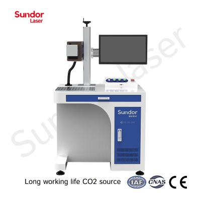 China Desktop Type 30w Co2 Laser Engraving Machines High Accuracy en venta