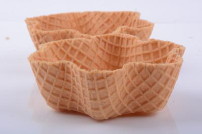 China Cones friáveis do waffle do chocolate da galdéria para o gelado, altura de 35mm à venda