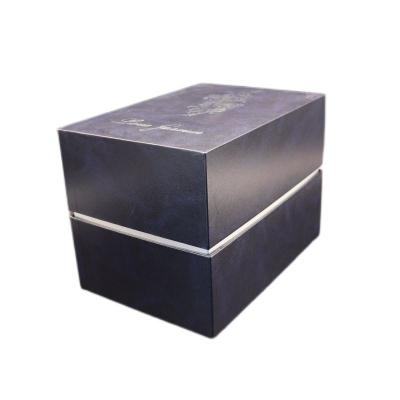 China 25X17.5X18cm Rigid Cardboard Box Wrapped With Decorative Specialty Paper for sale