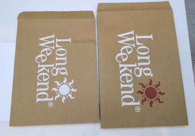 China Eco Friendly Kraft Paper Bags , Recycable Brown Paper Envelopes 2 PMS Silk Screen for sale