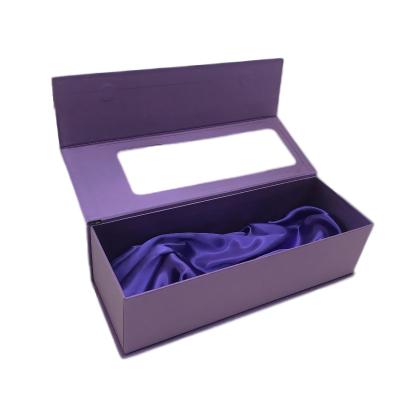 China Custom Luxury Rigid Paper Gift Box With Satin Lining Embossing Stamping for sale