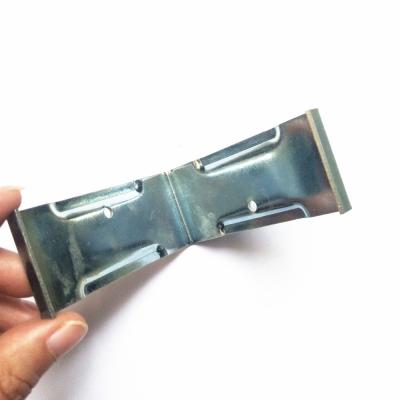Cina ODM OEM Acciaio Cassa Clip Riutilizzabile Metal Snap Clip Spring Acciaio compensato Box Clip in vendita