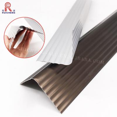 China Industrial Right Angle Aluminum Extrusion Profiles For Wall Protection for sale