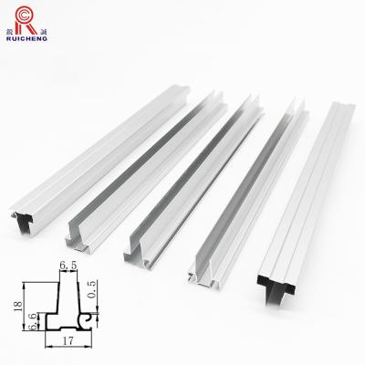 Chine Série en aluminium du profil 6000 de cadre de tableau blanc longueur de 10mm - de 6000mm à vendre