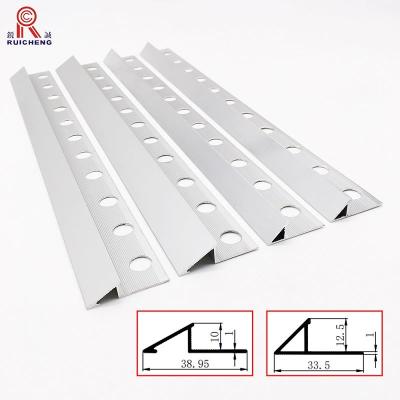 China Silver Triangle Aluminum Tile Trim 3m Length Corrosion Resistance for sale