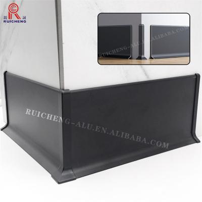 中国 Aluminium Skirting Board 2M Length White For Home Decoration 販売のため