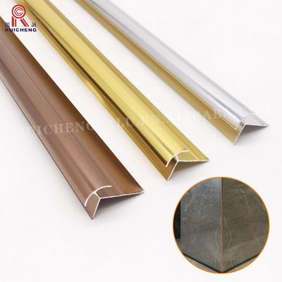Chine 6063 longueur en aluminium décorative de l'humeur 2.4m de l'équilibre T6 de panneau externe à vendre