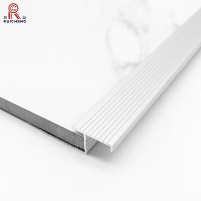 China 6063 Aluminium Stair Nosing Edge Trim T5 71mm X 10mm Size ASTM for sale