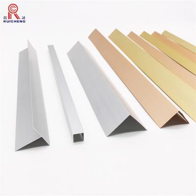China T8 Aluminium Angle Profile , 90 Degree 40x40 Aluminium Angle Electrophoresis for sale