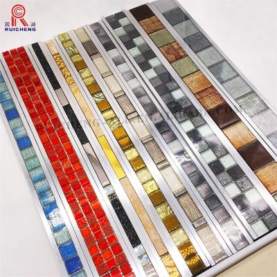 China Mosaico minimalista del diseño de la pared de Chrome Listello del ajuste casero de la teja en venta