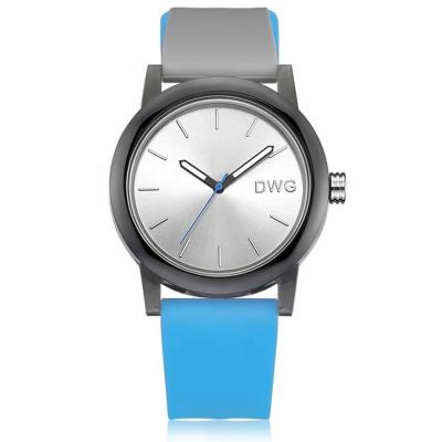 China Fashionable Promotional Ladies Plastic Watches , Silicone Strap Watches for sale