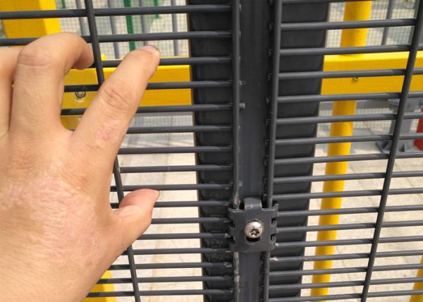 Quality 12.7x76.2mm High Security 358 Anti Climb Fence Powder Coated for sale