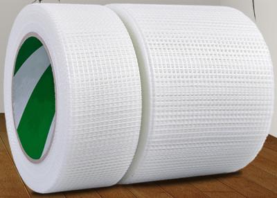 China álcali auto-adhesivo de Mesh Tape los 50cm de la fibra de vidrio 60g resistente en venta