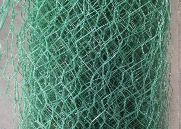 Quality Hexagonal 2.5mm Gabion Mesh Baskets 50x60mm Woven Fish Cage Netting for sale