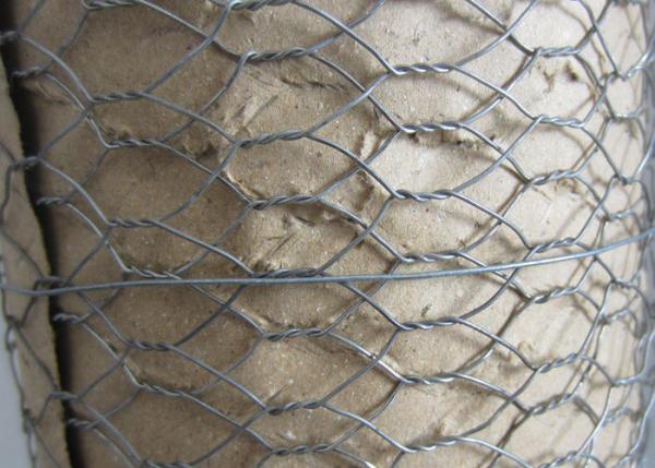 Quality Hexagonal Hot Dip Galvanised 6ft Tall Chicken Wire Mesh For Bird Cage for sale