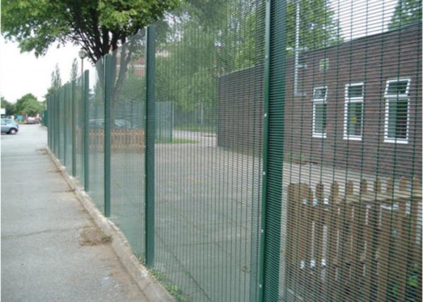 Quality 3"X0.5" 2.5m Green Security Polyester Boundry Anti Climb Mesh Fence 80×80mm Post for sale