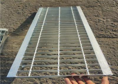 China Hdg Basement Mesh Plain Bar Grating Steel For Car Park And Driveway for sale
