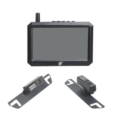 China 5 Inch IPS Monitor 300m Wireless Rearview Camera Support 2 Channel for sale