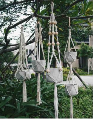 Chine ECO-Friendly COTTON rope White color Macrame Plant Hanger decorative plant hangers indoor plant hangers supplier à vendre