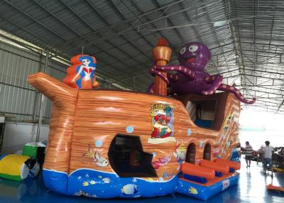 China Corrediça atrativa inflável, navio do navio de pirata de pirata da explosão dos jogos do bebê do jardim de infância à venda