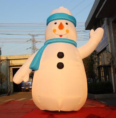 中国 8OZ生地の冬の膨脹可能なクリスマスの装飾/爆発のスノーマン 販売のため
