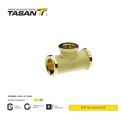 China Conexões para tubos de latão com rosca ISO228 T igual de latão de 1 polegada F/F/F  61F à venda