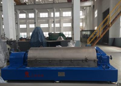 China Alto rendimiento centrifugadora de la jarra de 3 fases, centrifugadora de Tricanter para el proceso del aceite de pescado en venta