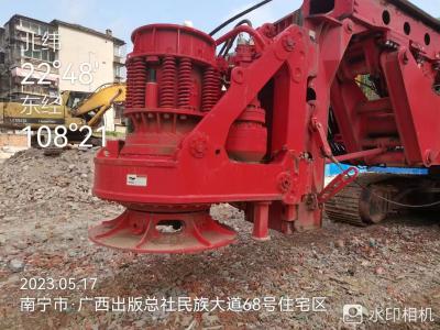 China Sany usou o equipamento de furo giratório SR360R para 2500mm Máximo Perfuração e 100/65m Máximo Perfuração Profundidade à venda