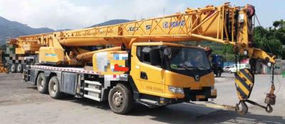 China 2nd hand Crane XCMG 25 Ton , used truck mounted cranes 21m Turning Diameter for sale
