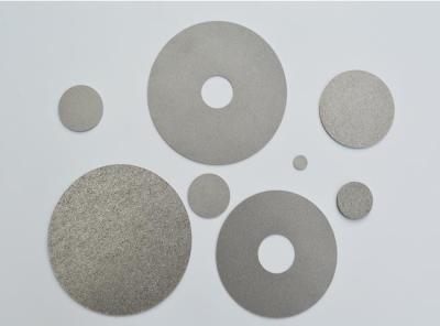Chine Filtre poreux aggloméré adapté aux besoins du client, disques poreux d'acier inoxydable pour la diffusion de bulle à vendre