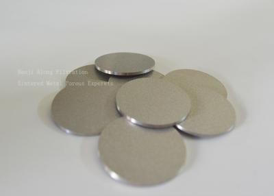 China Qualitätsgesinterter poröser Filter mit 10-40cm2/cm3 spezifischer Oberfläche und guter Filtrationspräzision zu verkaufen