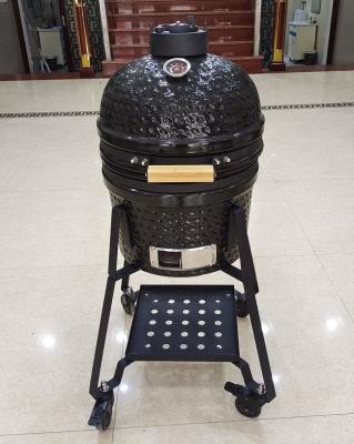 中国 Ceramic 15 Inch BBQ Kamado Grill With Stands Black 販売のため