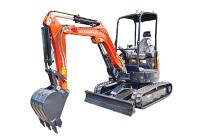 Quality Red Mini Excavator 2600kg Tailless Bucekt 0.09M3 With Cabin Euro 5 Rubber Track for sale