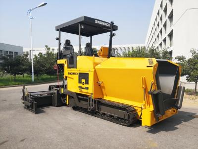 China Largura 4,5 m Máquina de pavimentação de asfalto GYA4500 com sistema de alta tração à venda