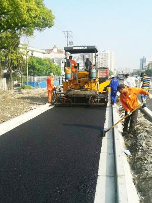China Equipo de pavimentación de asfalto para carreteras Crawler GYA4200 con motor Cummins en venta