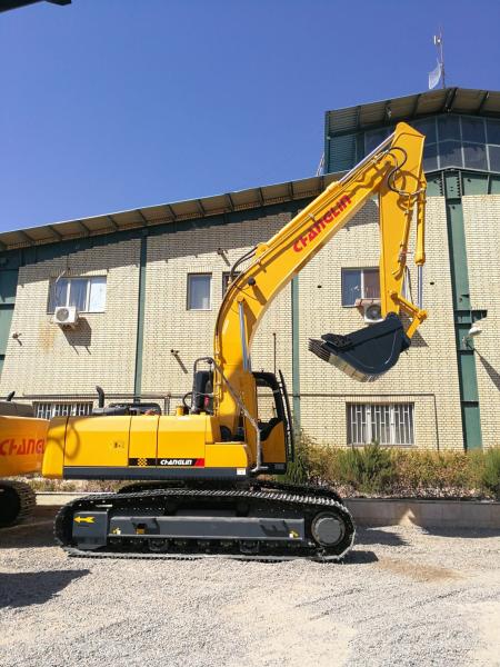 Quality 25 Ton Heavy Duty Excavator ZG250 Energy Efficient Crawler Excavator for sale
