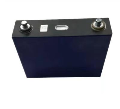 China Deep Cycle Prismatic 3.2V 100Ah LiFePO4 Battery Cell For Solar Electronic Vehicle for sale