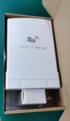 中国 White 5G CPE Wireless Router Outdoor For Agriculture 117Mmx117Mmx180Mm 販売のため