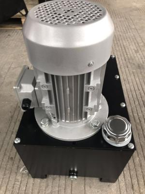 Chine 6L pompe à engrenages hydraulique du réservoir en acier 2.5cc/R avec C.A. 380V 750W 1450RPM de moteur à vendre