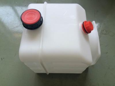 China El CE aprobó el tanque de aceite horizontal plástico hidráulico 11L con tamaño de 120 cuellos en venta