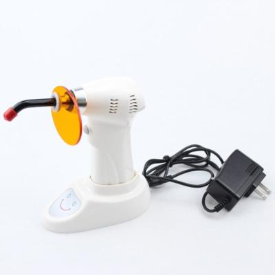 China Dental 5 Seconds Wireless LED Curing Light 480nm With Large Battery for sale