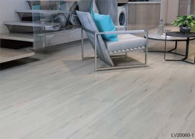 China Indoor Water Repellent Laminate Flooring Residential 7mm for sale